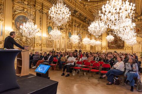 Public de la cérémonie PJA