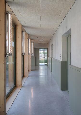 couloir école des arts