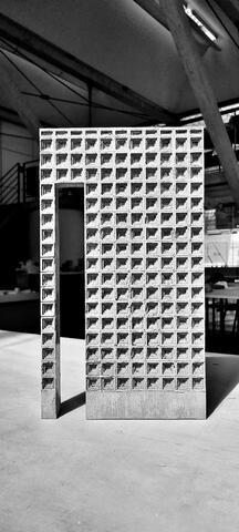 Maquette béton  Extrait de façade Échelle 1.20 Répétition du Bloc